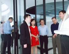 广东省工业和信息化局莅临九游网页版登录入口-九游(中国)调研制造业创新中心建设情况 